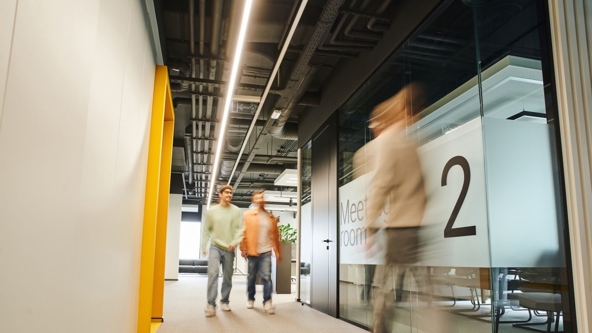 Oficinas. La inteligencia artificial ocupa cada vez más espacio en el espacio laboral.