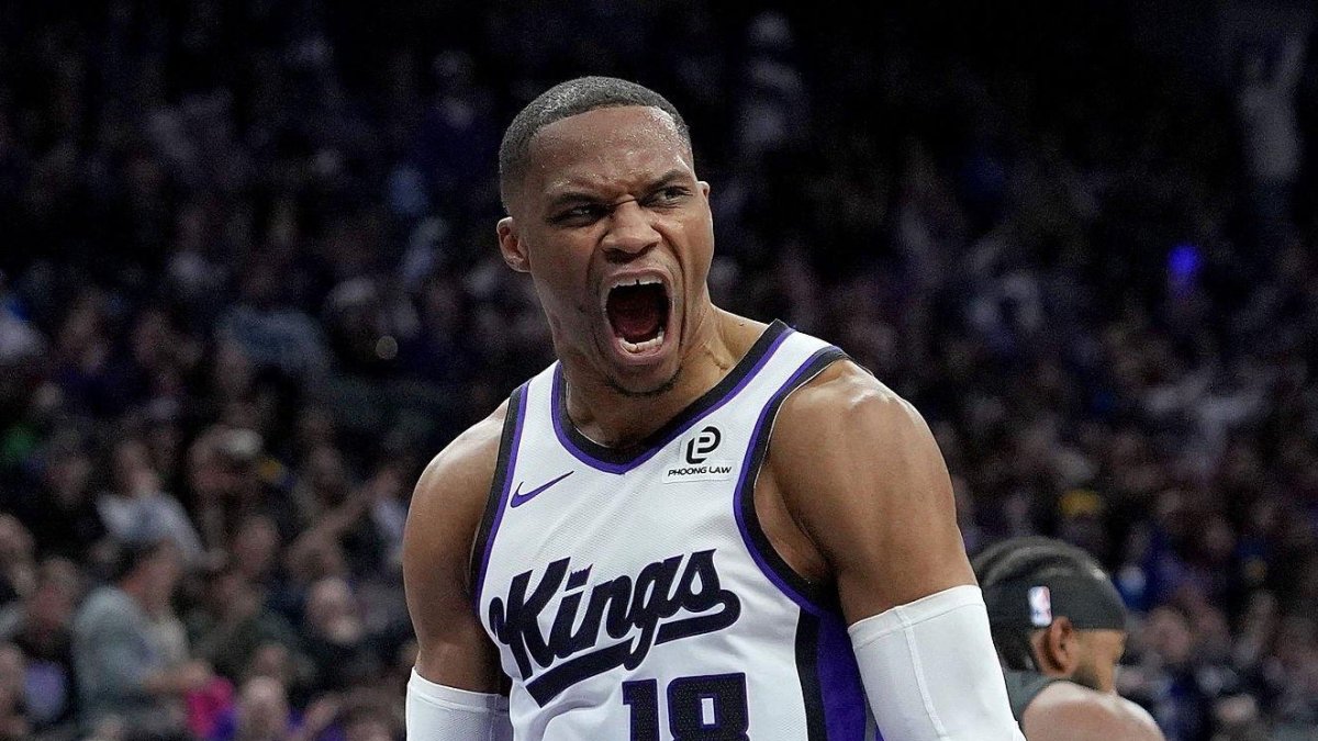 Russell Westbrook es figura de Sacramento Kings.