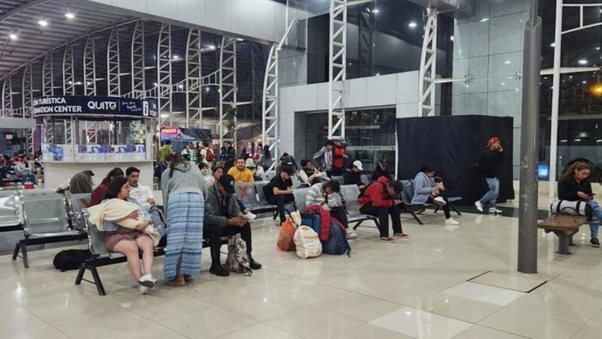 El Municipio reforzó controles y frecuencias ante el incremento de viajes por fin de año.