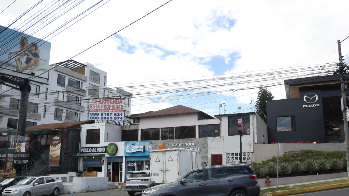 Crecimiento. En Tumbaco y Cumbayá es común observar letreros de “se arrienda” y “se vende”, reflejo del dinamismo inmobiliario en ambos valles.