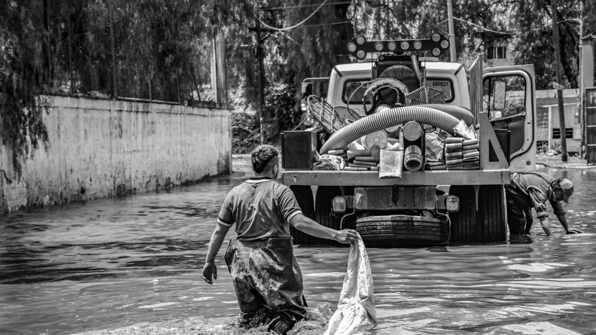Temperaturas más altas, lluvias intensas y sequías profundas impulsan la creación de sistemas de alerta que protejan vidas y bienes.