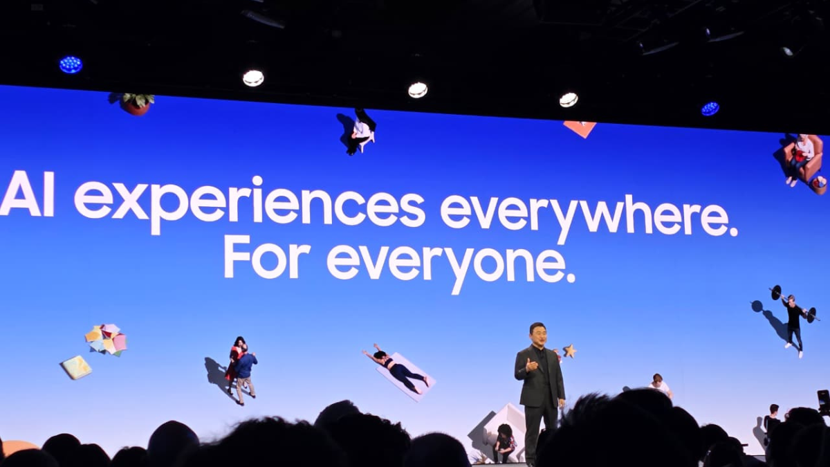 TM Roh, CEO y Head de la división Device eXperience (DX).