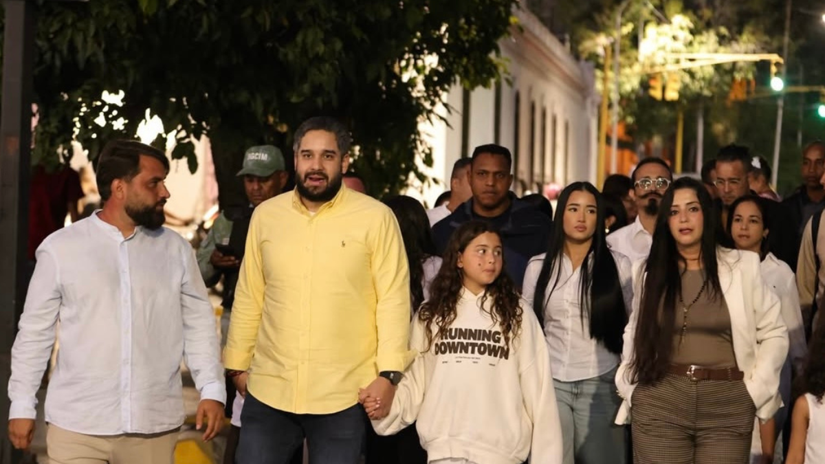 Maduro Guerra advierte que la historia señalará a los traidores de su padre.