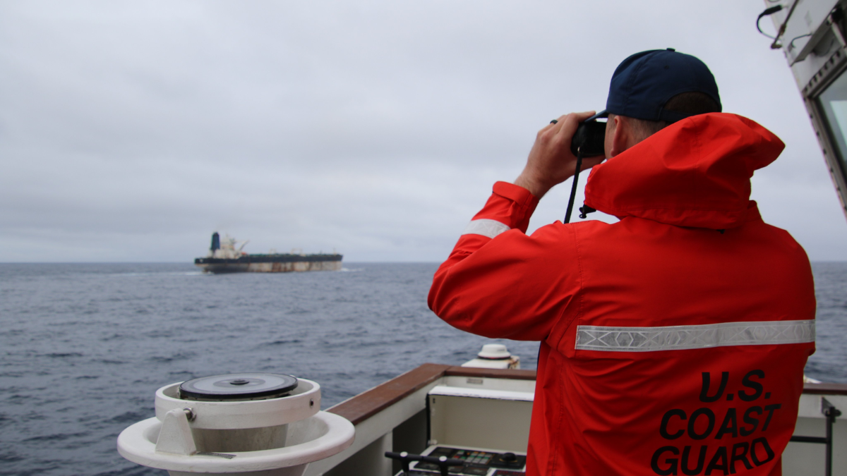 EE.UU. intercepta petrolero ruso  que había eludido un bloqueo frente a las costas de Venezuela.