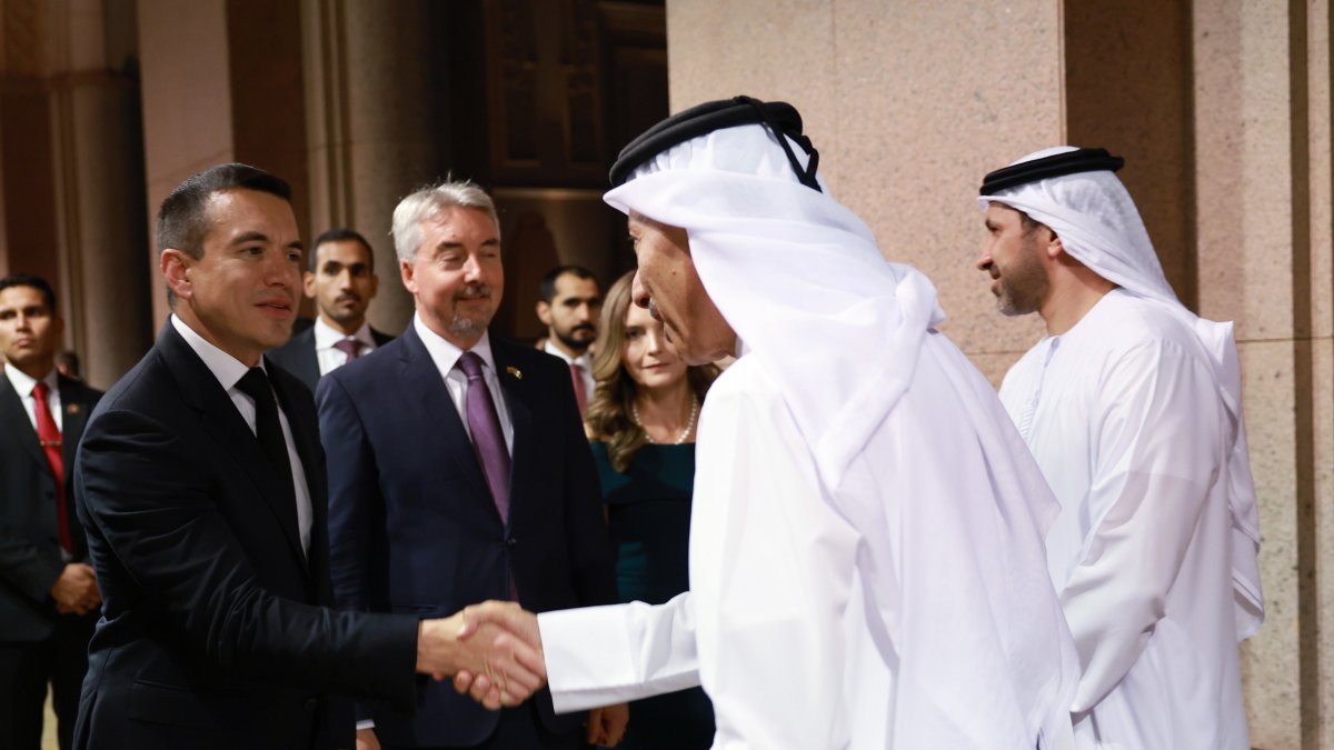 El presidente Daniel Noboa remitió a la Corte Constitucional el Tratado Internacional de Promoción y Protección Recíproca de Inversiones firmado con Emiratos Árabes Unidos.