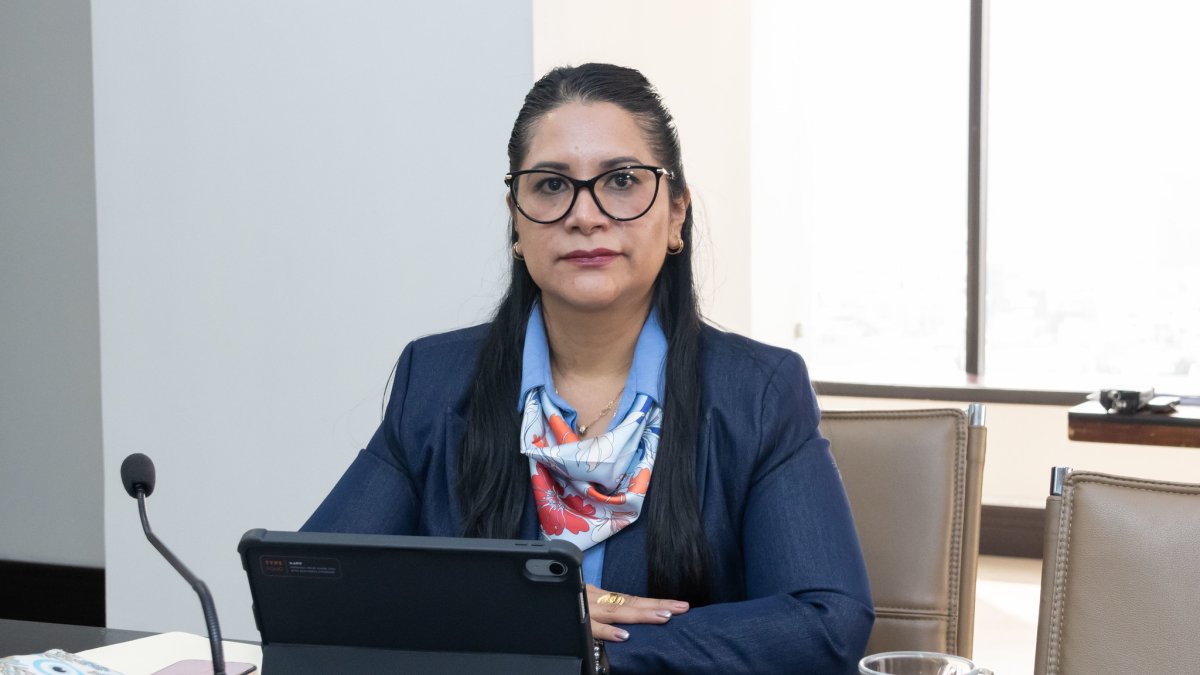 Magaly Ruiz, vocal del Consejo de la Judicatura, expresó respaldo institucional al juez Carlos Serrano en medio de la crisis judicial.