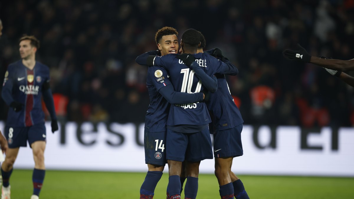 PSG busca la clasificación directa a los octavos de Champions League.
