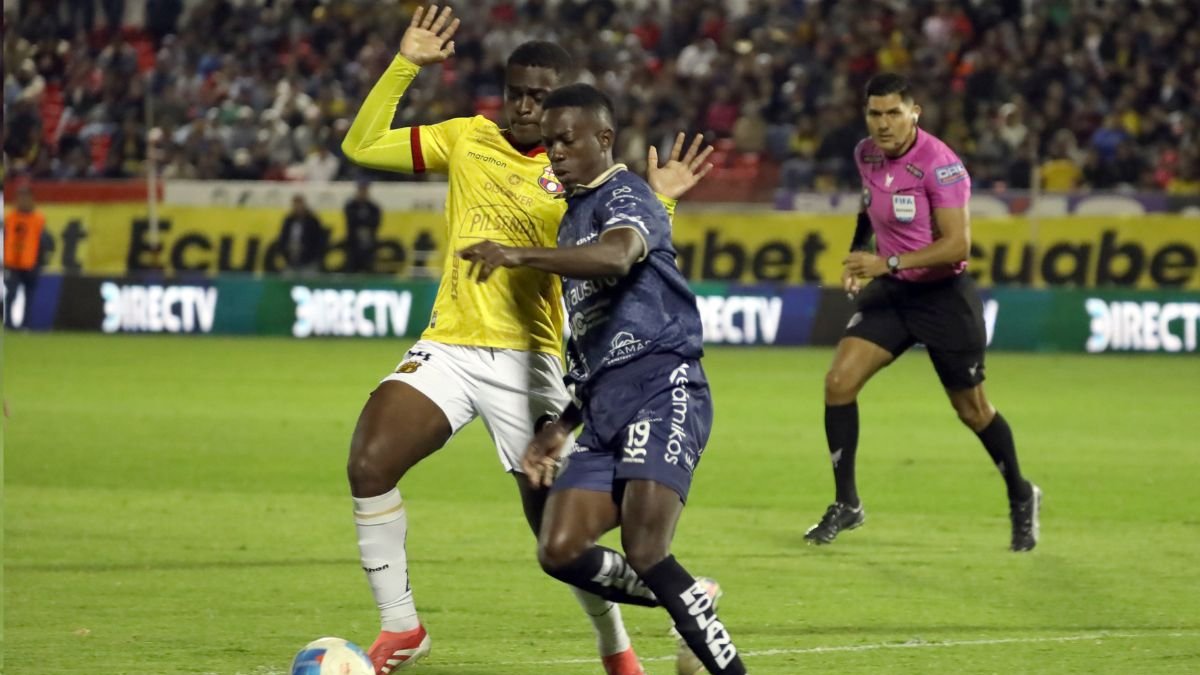 Gol a Barcelona, ascenso y una hija cuencana: la historia de Fei en Cuenca Juniors.