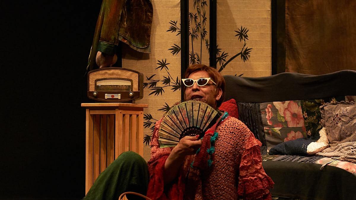 'Bésame, forastero', historia situada en la primavera de 1986, está inspirada en la novela 'Tengo miedo, torero', del autor chileno Pedro Lemebel.