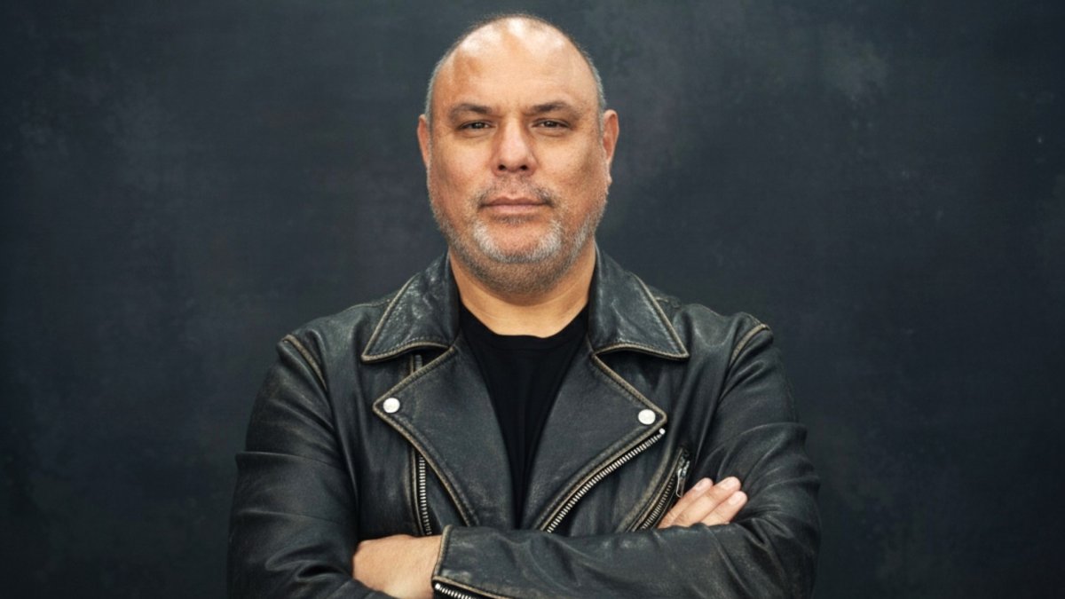 Marcel Verand, escritor y músico peruano, es el creador del proyecto Memorias de un Despertar, que explora la ópera rock, la música sinfónica y el power metal.