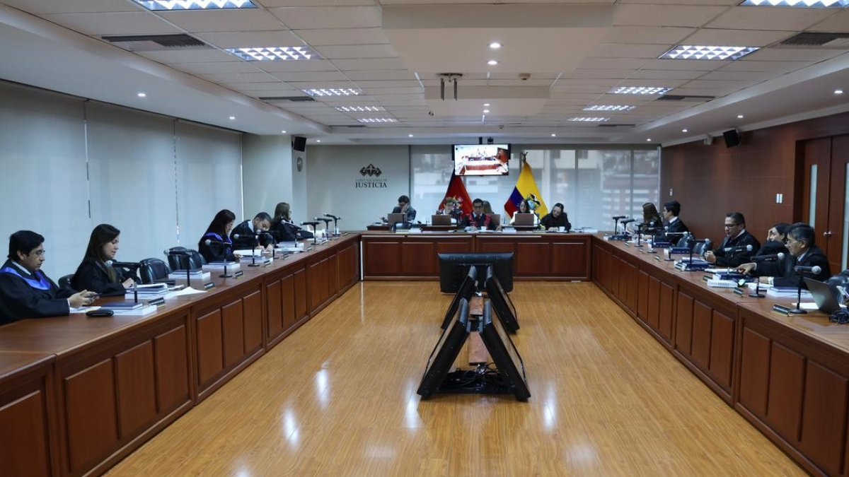 El Pleno de la Corte Nacional de Justicia sesiona desde las 10:00 para determinar a sus autoridades.