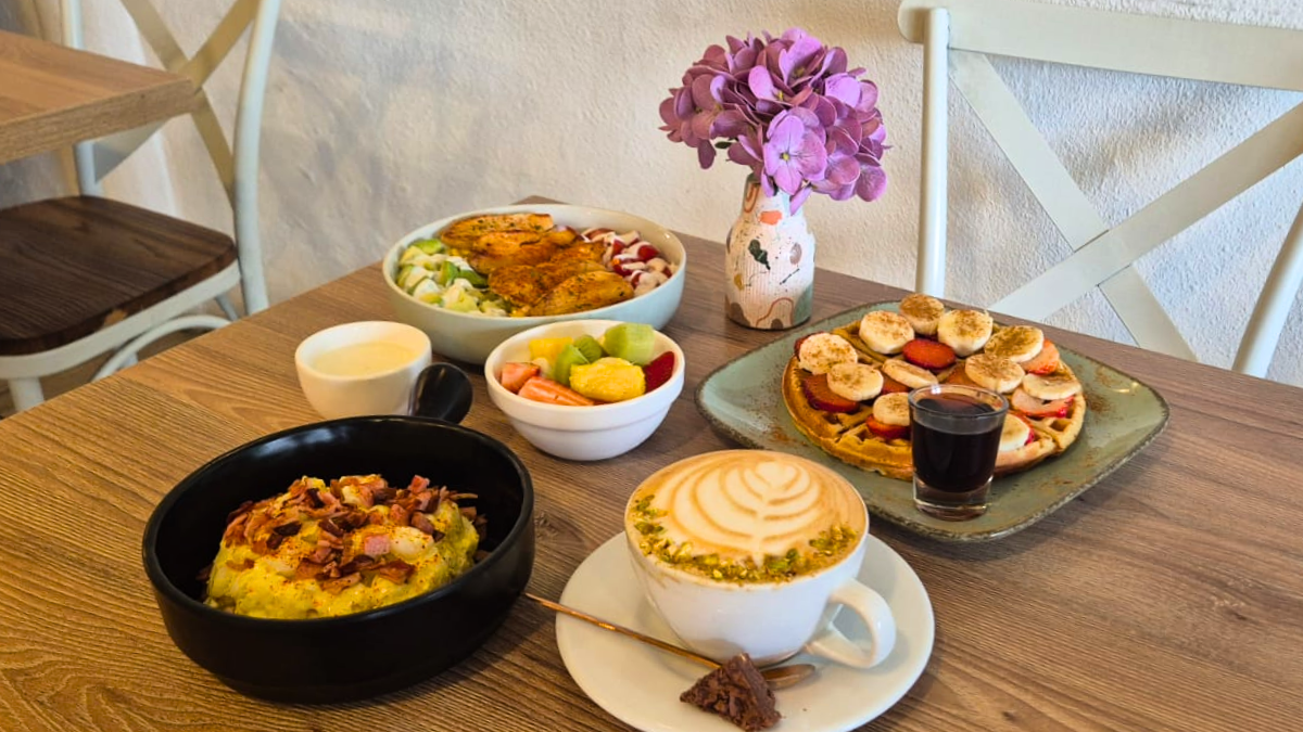 La oferta de comida saludable es variada y cuenta con opciones al gusto de cada paladar.