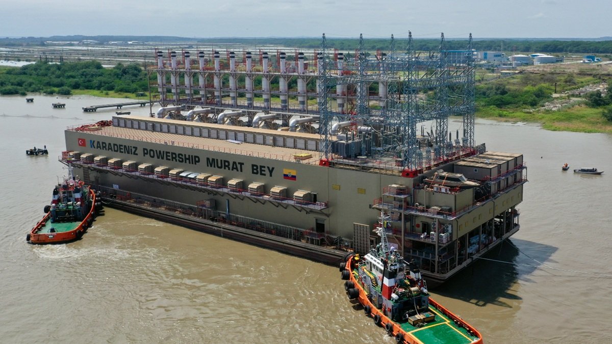 El contrato de Murat Bey, que lleva ya dos reanudaciones, venció el 7 de enero de 2026.