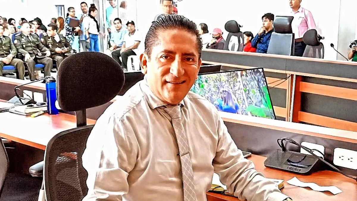El oncejal correísta de Santo Domingo de los Tsáchilas, Miguel Morocho, goza de licencia.