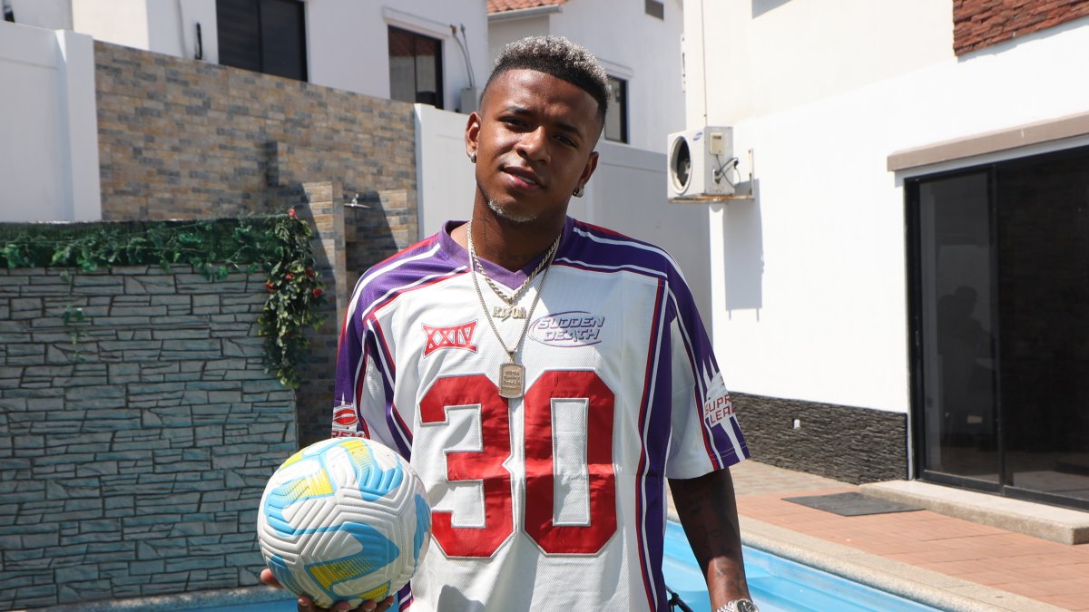 Keny Arroyo vive un renacer futbolístico en Brasil