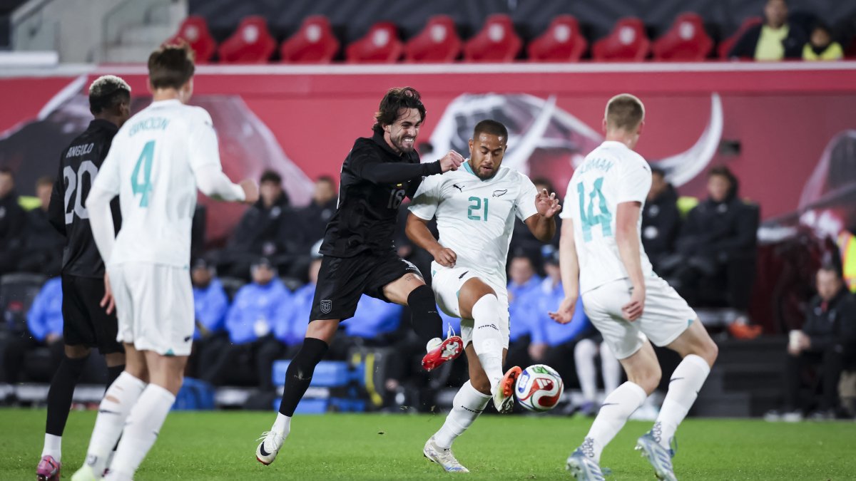 Leonardo Campana fue parte de los amistosos de la Tri ante Canadá y Nueva Zelanda.