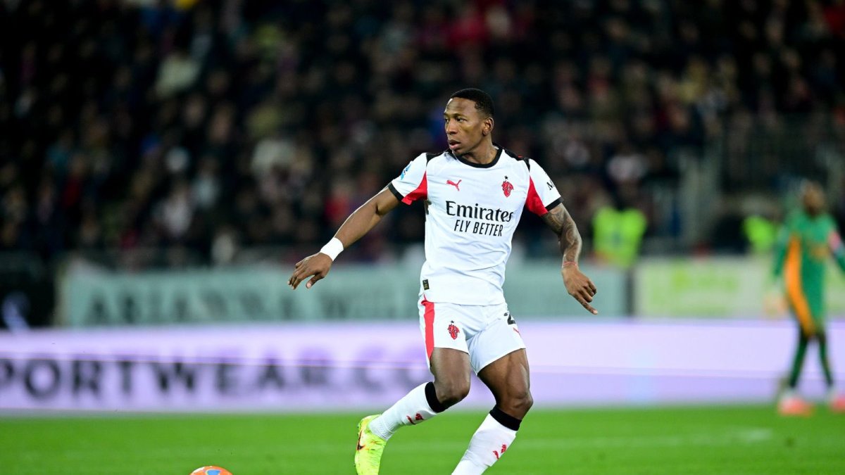 El lateral ecuatoriano atraviesa una crisis de adaptación en AC Milan.