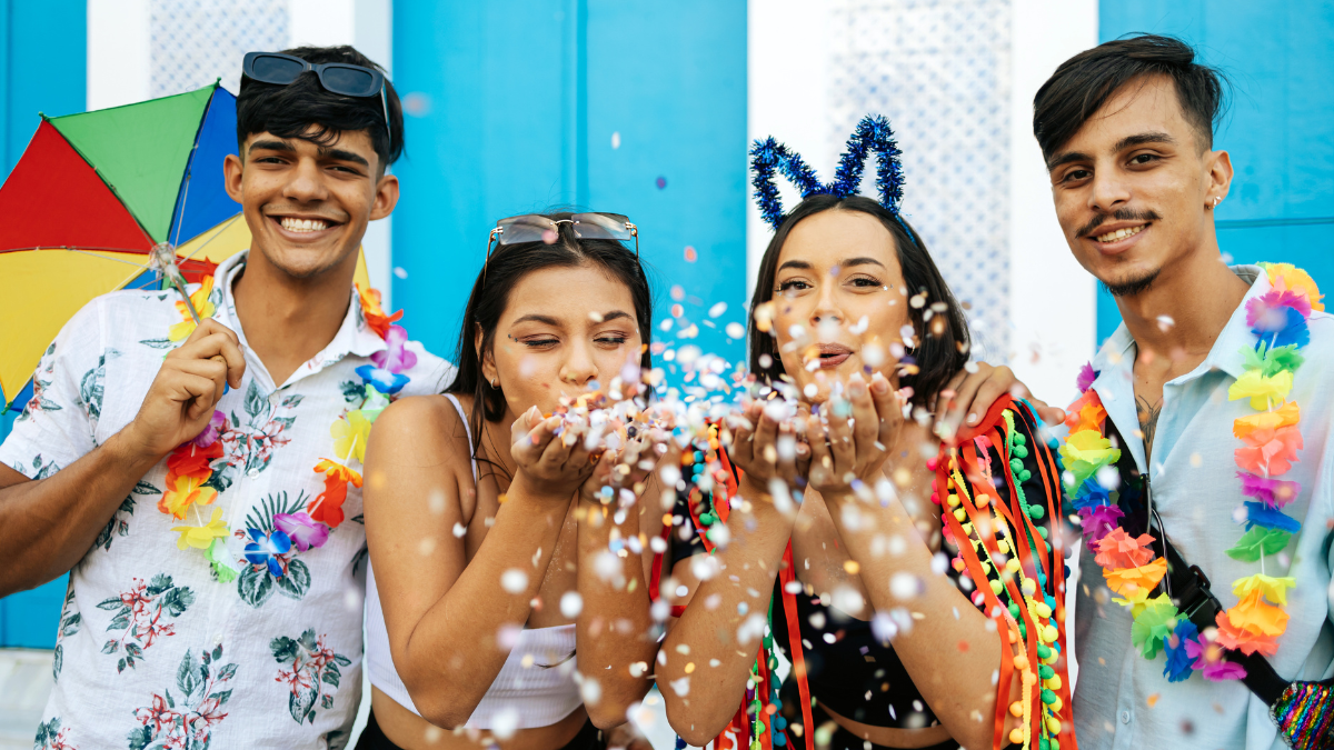 Actividades y desfiles de Carnaval 2026 atraen a turistas nacionales e internacionales.