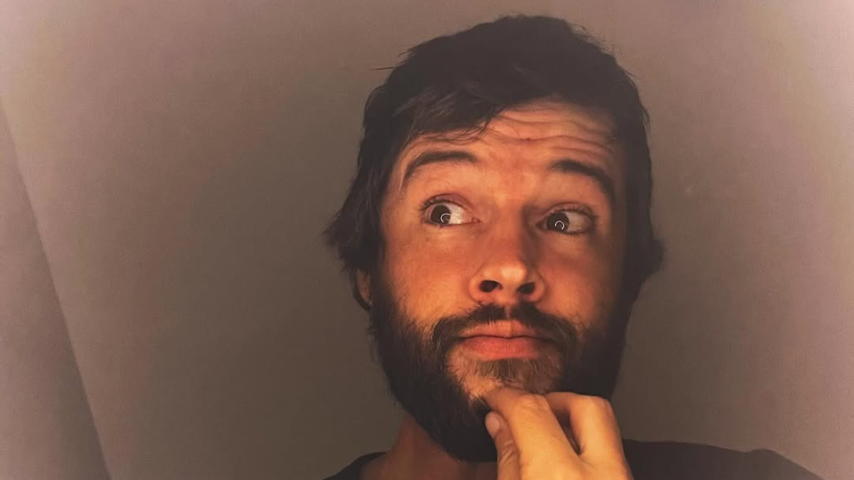 Conozca los detalles de su arresto, su mugshot y las acusaciones de abuso por parte de sus ex parejas