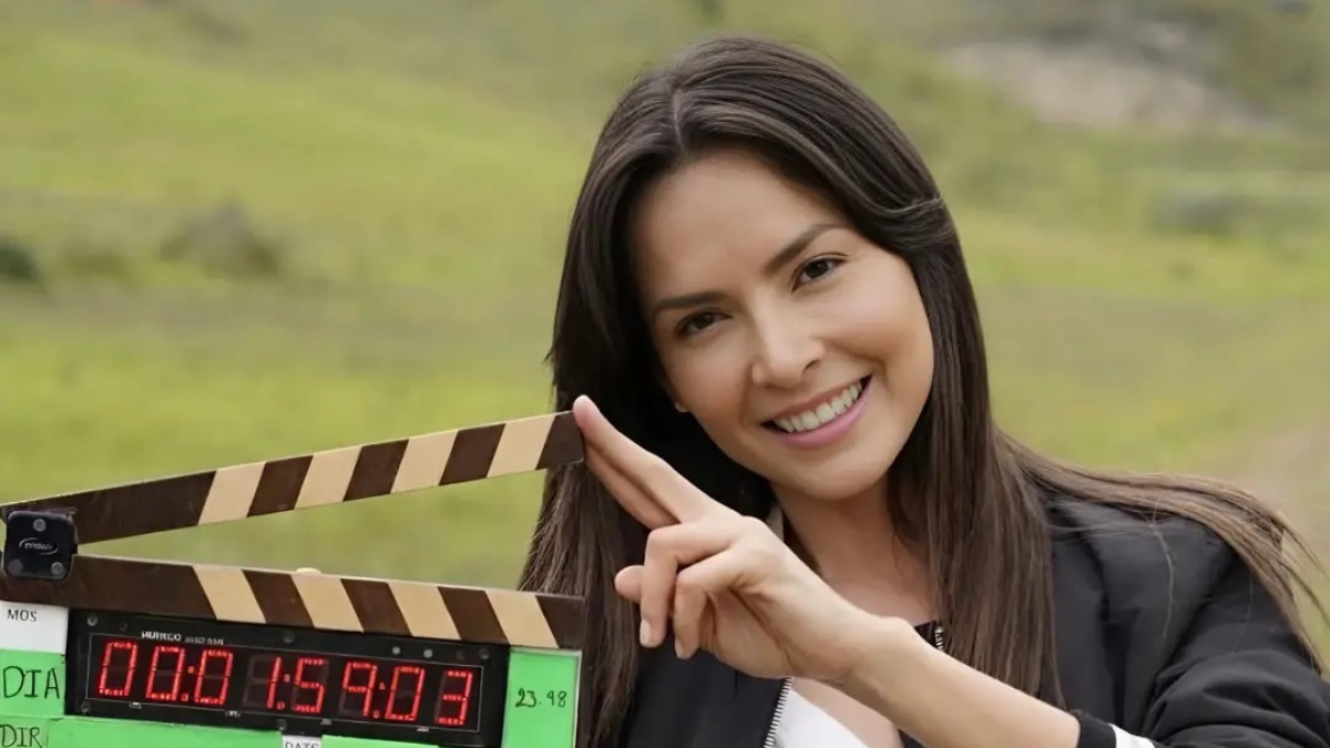 Carmen Villalobos promociona la grabación de una nueva entrega de la serie 'Sin senos sí hay paraíso'.