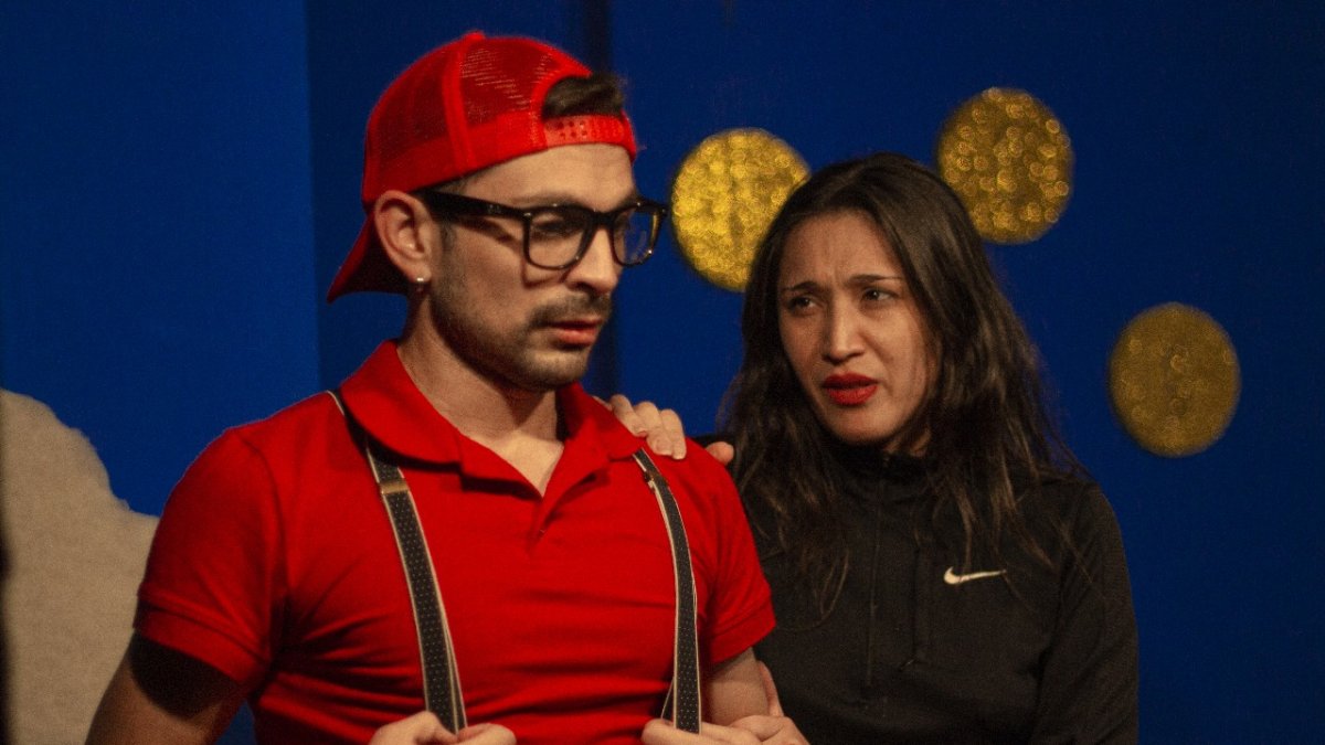 'Juego Inconcluso' es una de las obras que inaugura la propuesta Hilos de Luz y de Sombra en el Teatro Victoria.