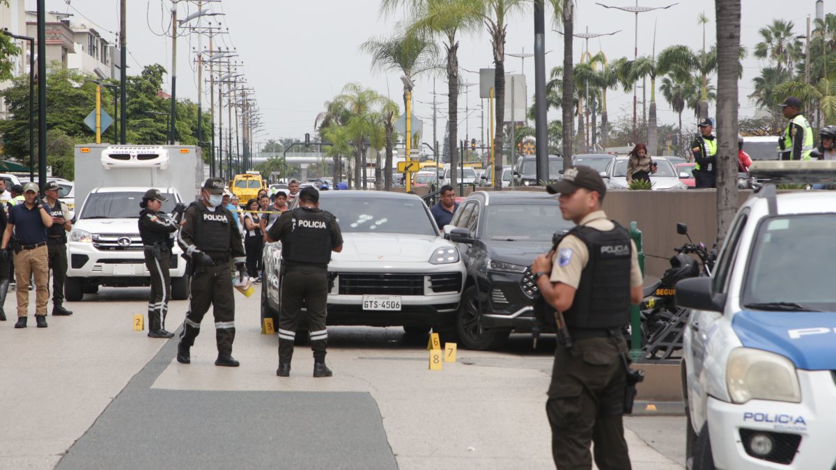 Afuera de la urbanización Entre Ríos, en la avenida Samborondón, sicarios asesinaron a Bryan Soria, el 26 de noviembre de 2025.