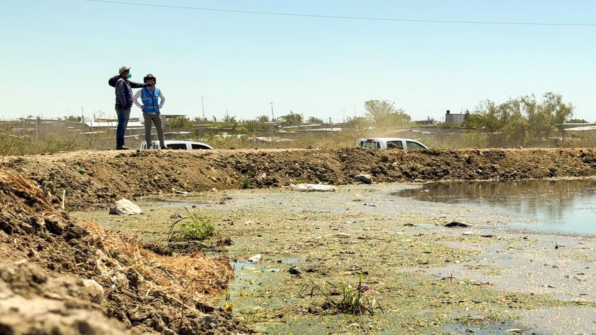 Las autoridades de la Prefectura llegaron hasta Playas para realizar el informe.