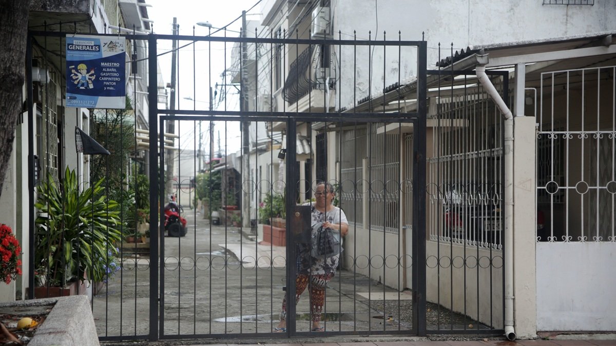 En la mayoría de peatonales de Sauces 2 se han implementado cerramientos desde hace varios meses para contrarrestar la ola de inseguridad y brindar tranquilidad a los habitantes del sector.