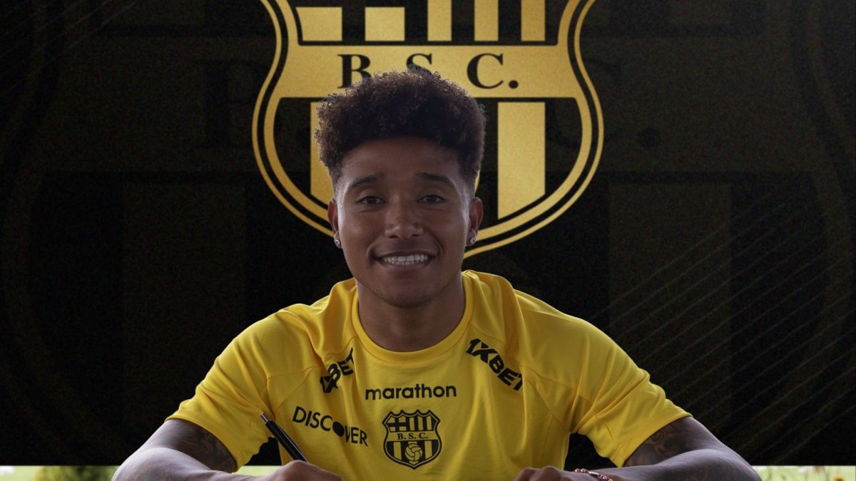 Jonnathan Mina, nuevo lateral izquierdo del Ídolo.