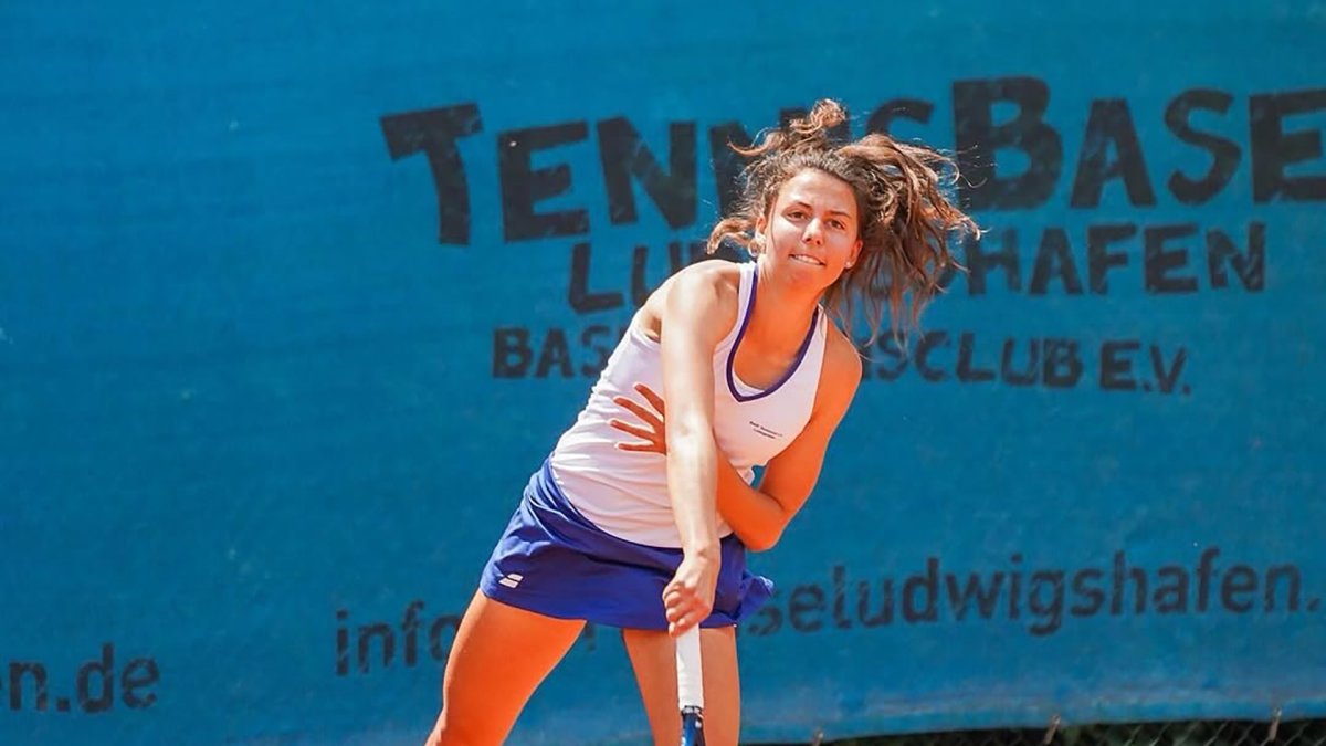 La participación de la egipcia Hajar Abdelkader en un torneo ITF fue la gota que derramó el vaso. Practicando desde los 14, la mujer perdió por un doble parcial de 0-6.