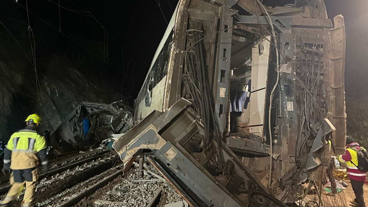 Dos trenes se descarrilaron en España cobrando varias víctimas.