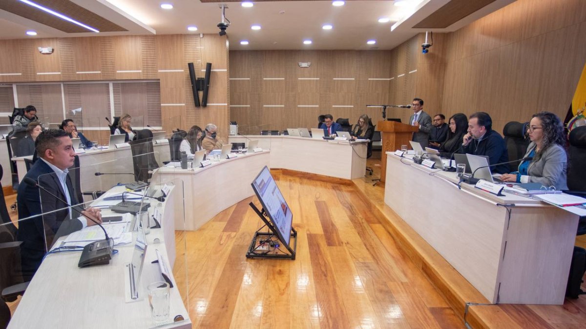 La propuesta para tratar el convenio con Unops no pasó en el Concejo Metropolitano.