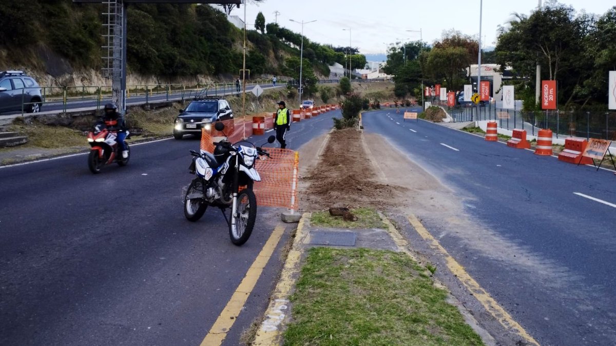 En la segunda fase, los trabajos en la av. Oswaldo Guayasamín van desde la María Angélica Idrovo hasta el redondel de Cumbayá.