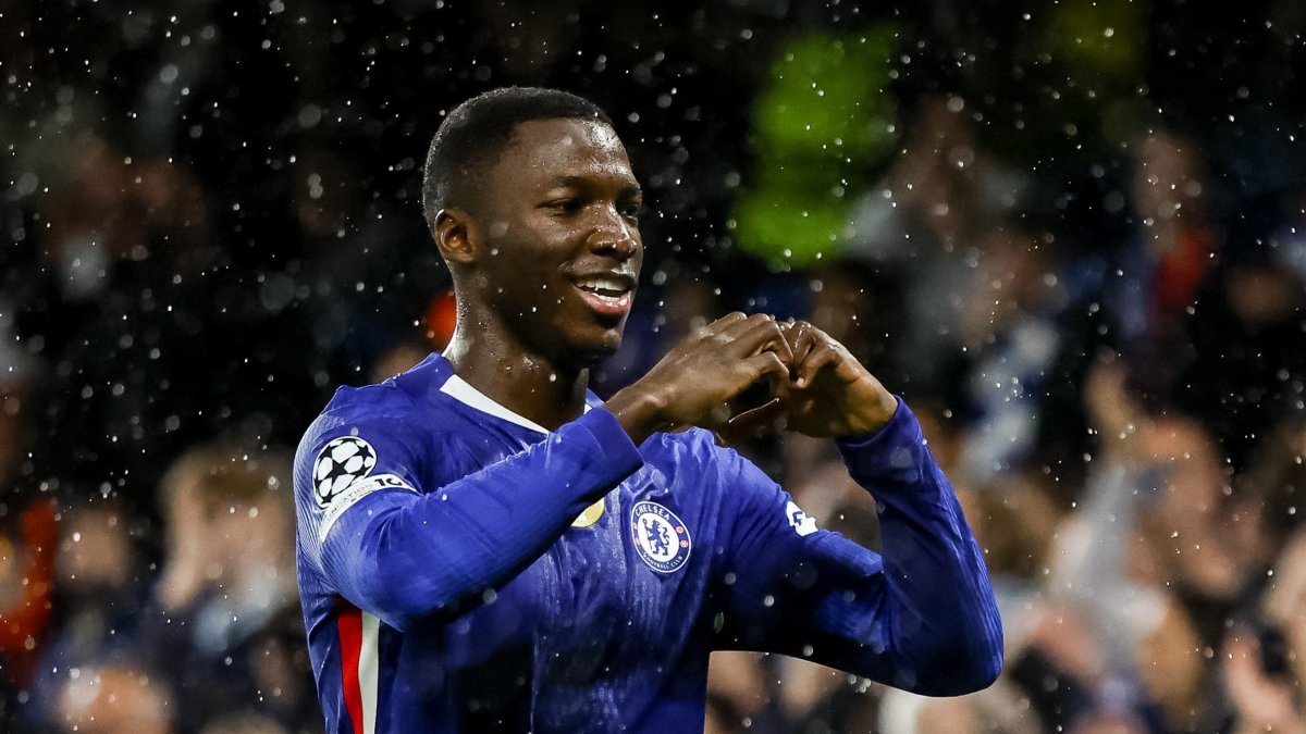 Moisés Caicedo, volante ecuatoriano del Chelsea.