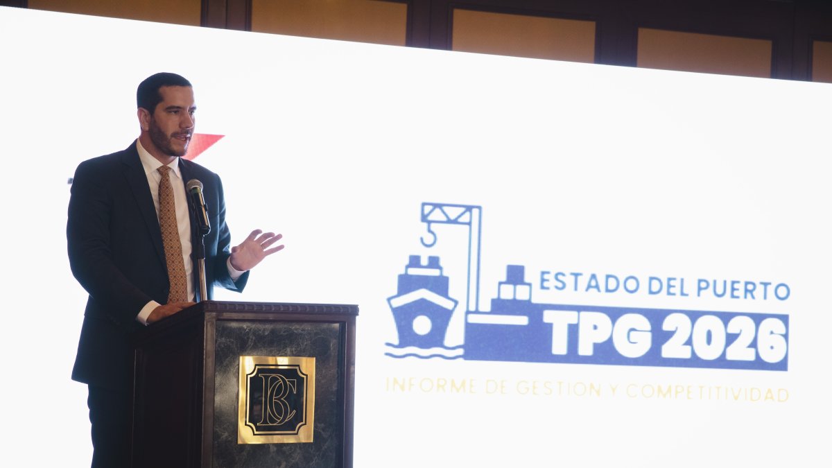 El ministro de Transporte, Roberto Luque, en el evento donde la TPG dio a conocer su informe 2026.