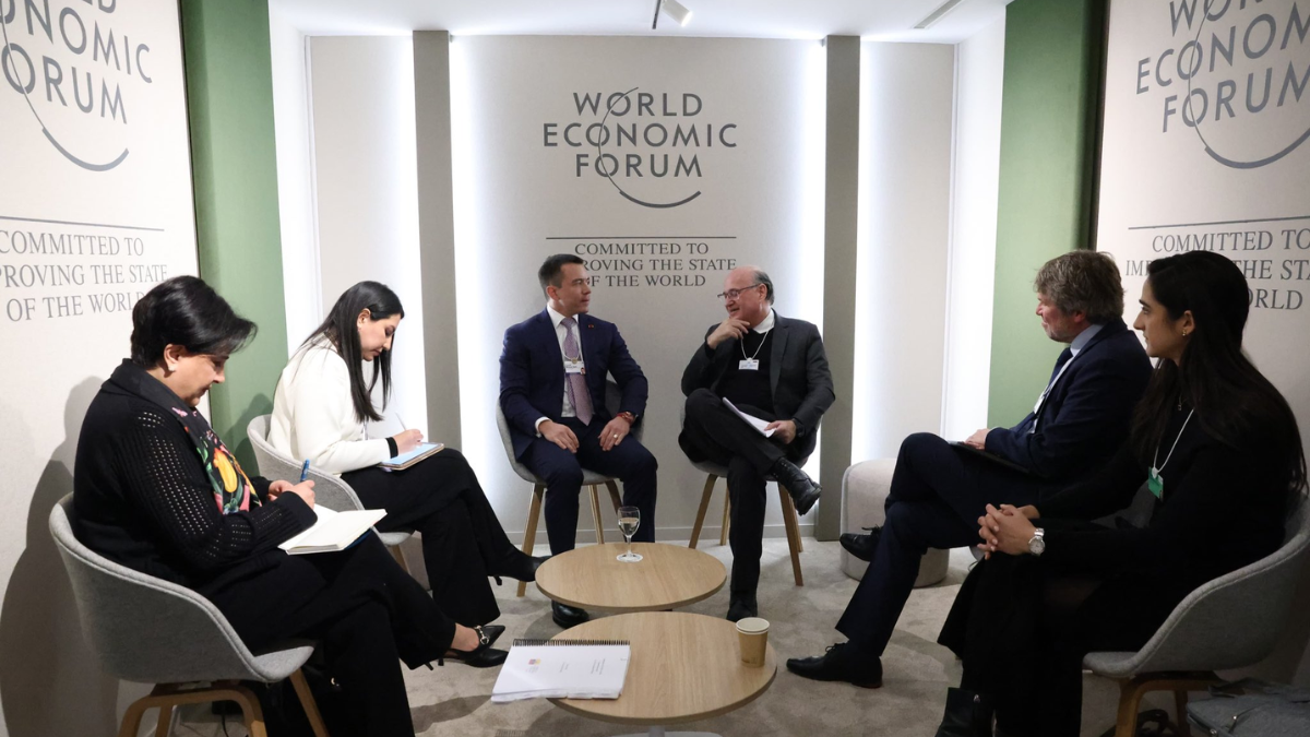 Los compromisos se centraron en seguridad, financiamiento y proyectos logísticos.