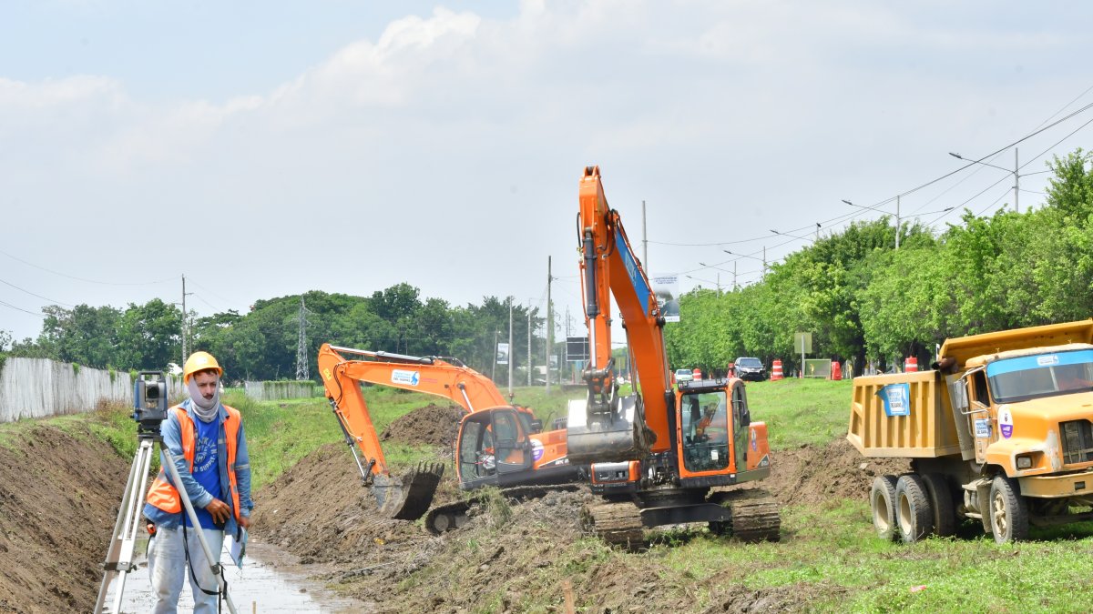 Dos accesos para la obra del Quinto Puente es uno de los trabajos que ejecuta la Prefectura del Guayas.