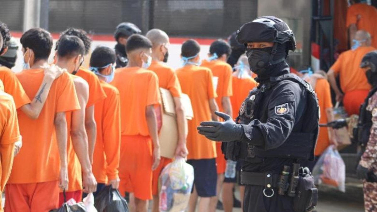 Internos en una cárcel de Guayaquil, epicentro de la crisis de tuberculosis en Ecuador.
