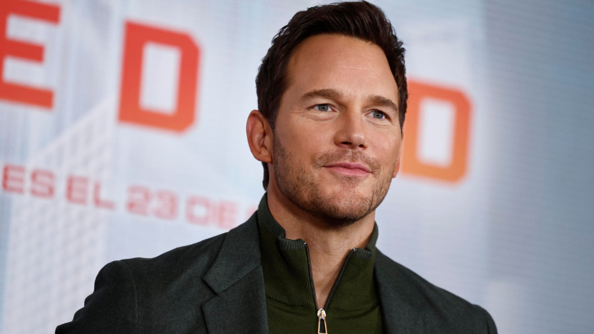 Chris Pratt durante la promoción de su nueva película, ambientada en un futuro distópico sin jueces y bajo el dominio de la inteligencia artificial.