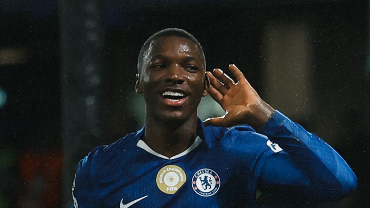Caicedo brilló en Champions y Beccacece estuvo presente en Stamford Bridge.