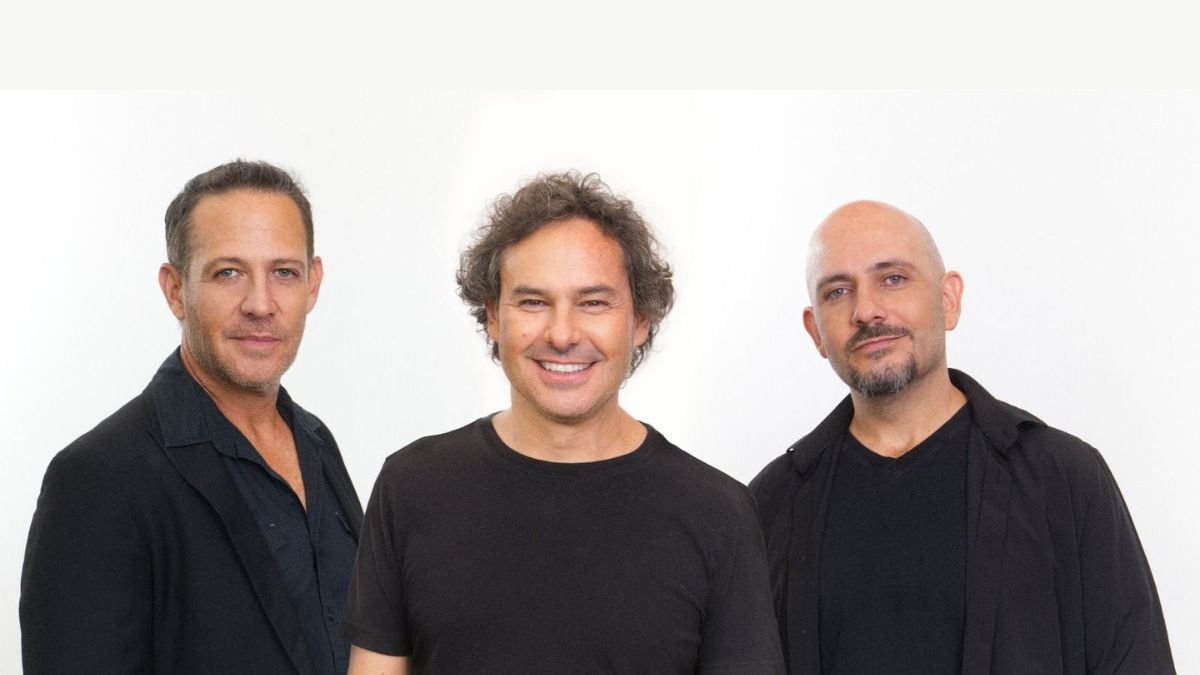 Los integrantes principales y fundadores de la banda ecuatoriana TercerMundo son los hermanos Felipe Jácome, Daniel Jácome  y Juan Manuel Jácome.