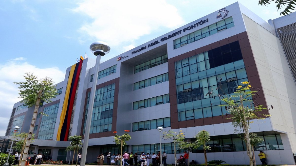 Hospital de Especialidades Abel Gilbert.
