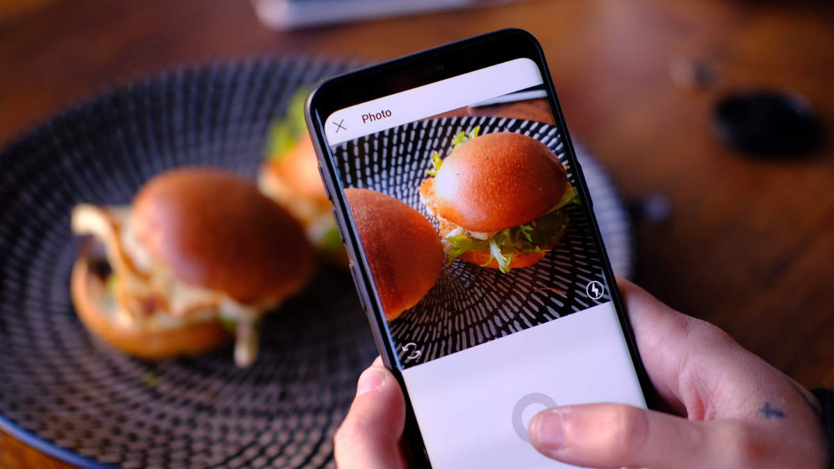 Referencial.En tiempos de IA hiperrealista, Instagram apuesta por lo espontáneo como nuevo símbolo de autenticidad.