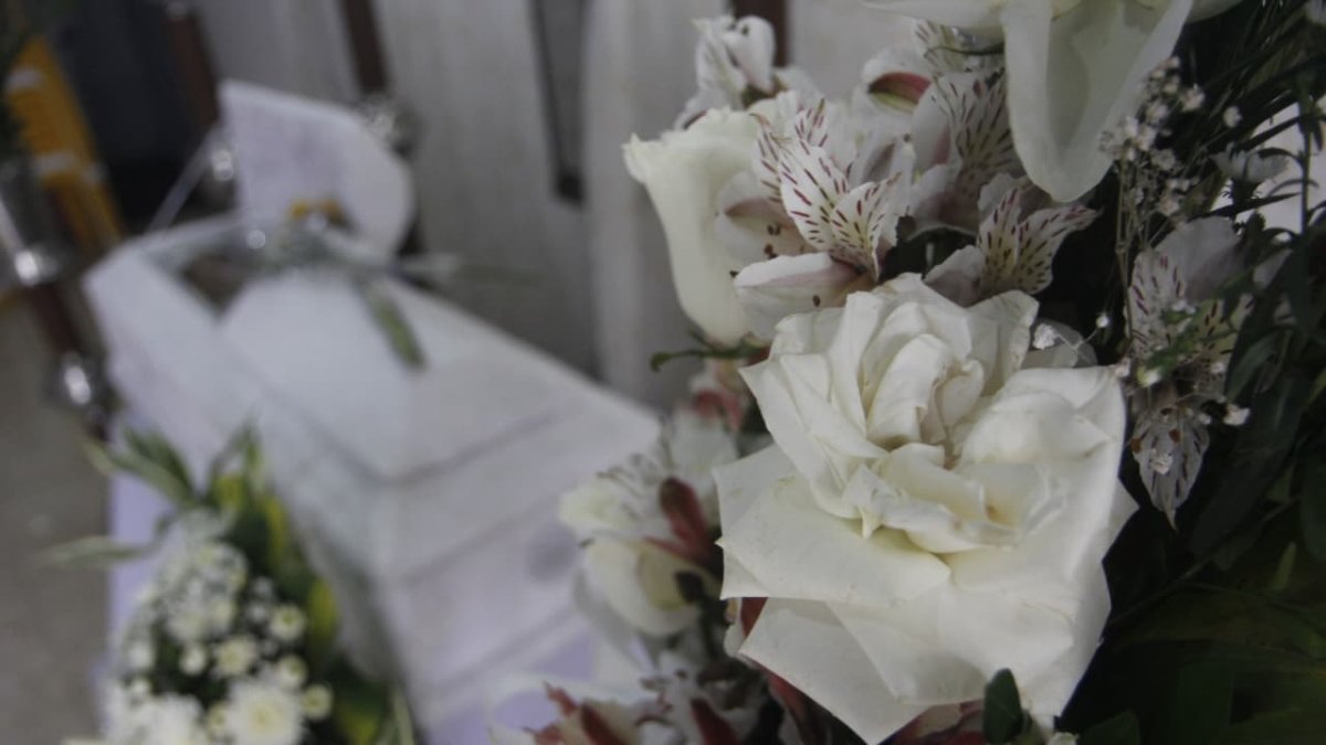 Los restos de Caleb Soto, víctima de inseguridad vial con apenas 4 años, fueron velados en casa de un vecino.