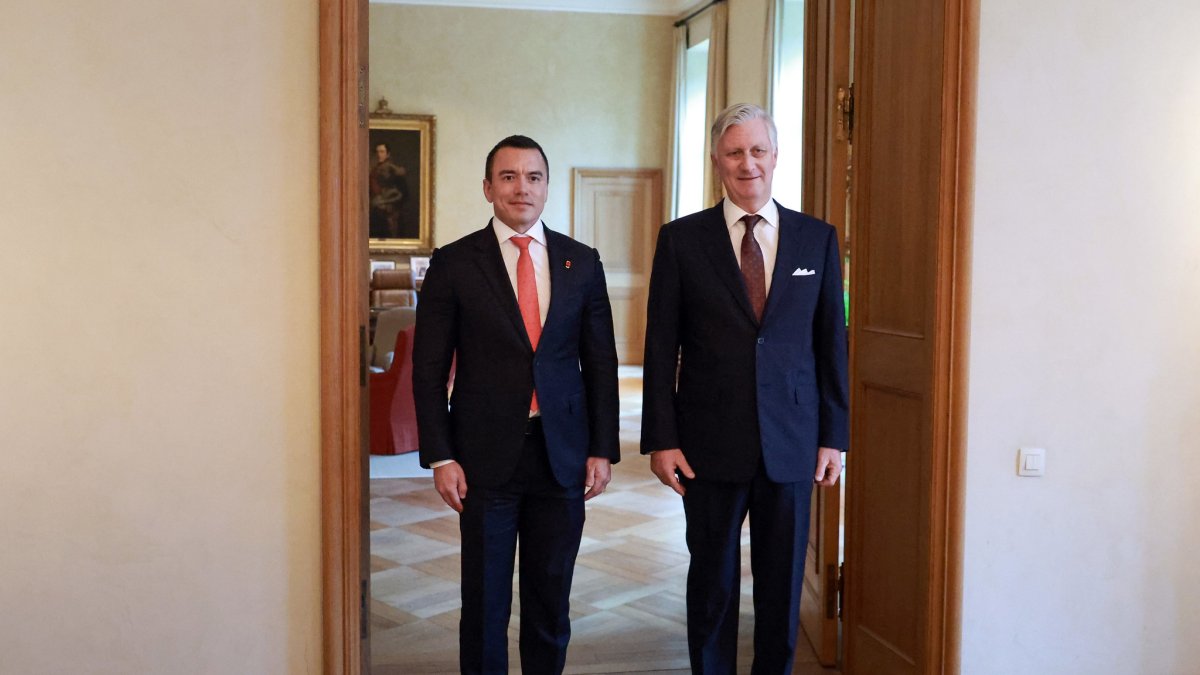 El presidente Daniel Noboa y el rey Felipe de Bélgica.