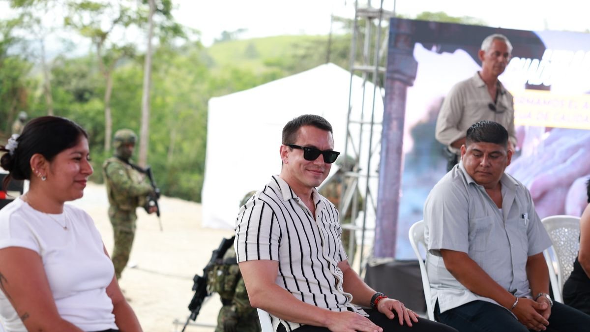 La calificación de la gestión de Daniel Noboa baja, mientras Ecuador está a la expectativa de los efectos de las medidas arancelarias contra Colombia.