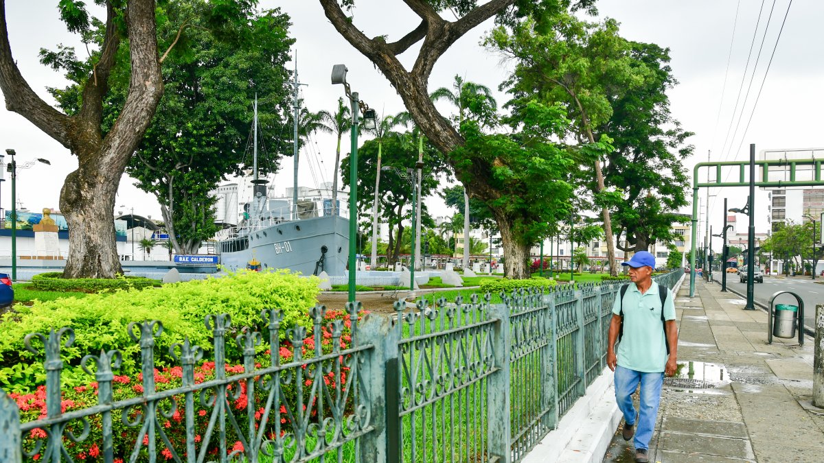 El buque Abdón Calderón, que se usó en el combate naval de Jambelí (1941), permanece cerrado al público en Eloy Alfaro y Azuay.