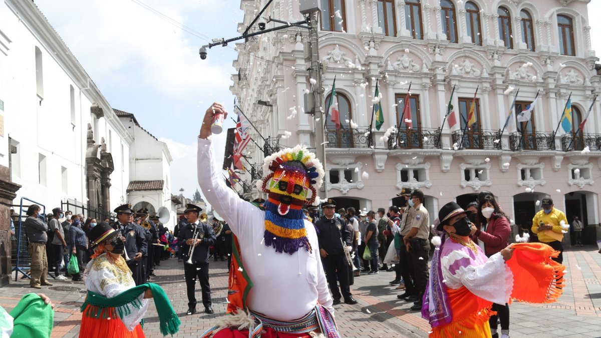 Están previstos conciertos, desfiles, corsos y celebraciones barriales.