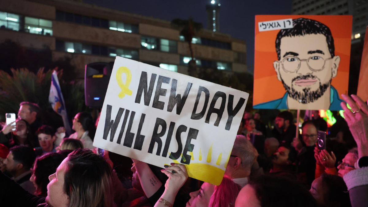 Israel recuperó los restos del último rehén en Gaza, cerrando el ciclo de repatriación de los cautivos y cumpliendo una condición del plan de paz internacional.