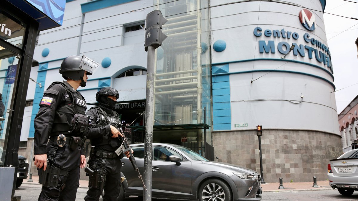El operativo se ejecutó en los exteriores del Centro Comercial Montúfar.
